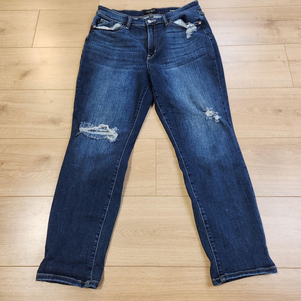 Judy Blue Boyfriend Jeans Womens 13/31 Medium Mid Rise Distressed JB82328MD
